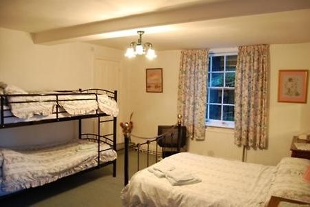 Abbot'S Haye Hotel Чийдъл Екстериор снимка